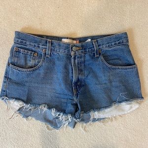 Levi cut off jean shorts